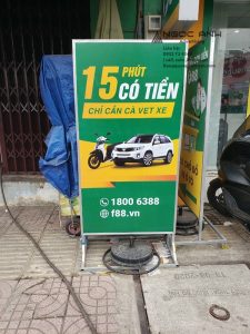 Bảng hiệu chân đứng